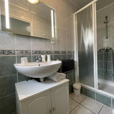 Bed & Breakfast Maison Zubiatia - 3km Compostelle